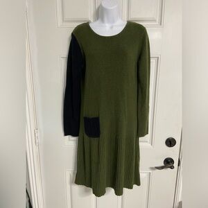 D6- LISA TODD Cashmere-Blend ColorBlock Sweater Dress